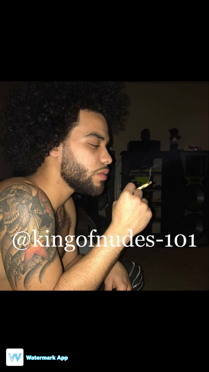 kingofnudes-101:  Kik or email me to buy the rest of his pics and videos👅💦🍆😍(david)