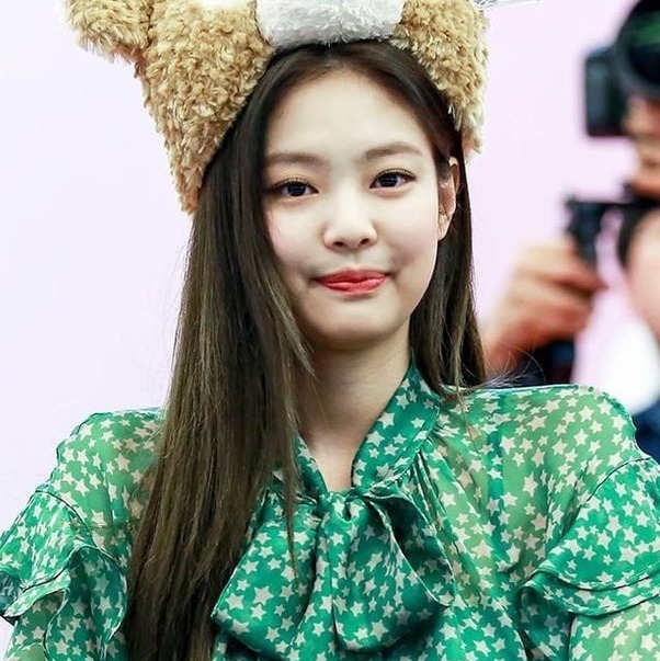 jennie icons. — like or reblog