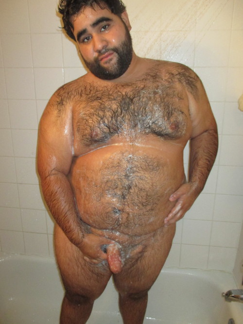2-bearsbcn:  orsettociccio:  gulobear:  chubbyaddiction:  fierybiscuts:  So I recruited Devlin to lend me a hand with some pictures. Here is the first set of me taking a shower before we went out to get food.  I couldn’t take pics without touching this