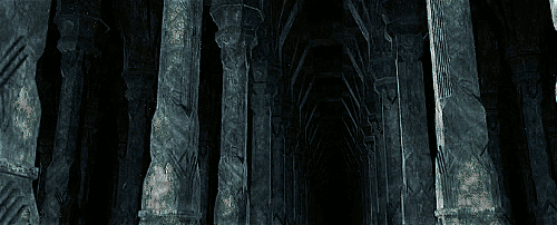 love-of-the-rings:  cestpasfaux24601:   `These are not holes,’ said Gimli. `This is the great realm 