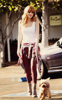infernal-avatars:  Bella Thorne - like or reblog if you use x3