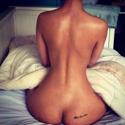 undress-thebarbiee:  Instagram: mochaamermaid