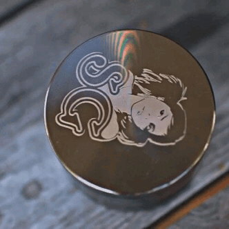 chillwithsg:  Who doesn’t want a Suicide Girls Grinder? These aren’t far from
