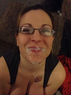 nycoupleshow:And then I made a mess all over her pretty mouth