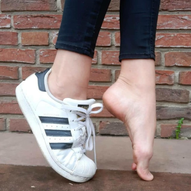 Yummy-Soles-Toes:
