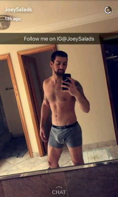 hotfamousmen:  Joey Salads