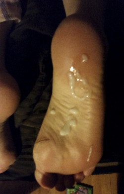 onlycummytoes:  mywifesarches:  Sweet release  could and would you lick that off with one lick???