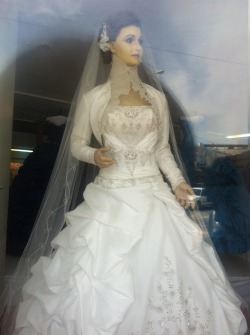 Unexplained-Events:  La Pascualita Urban Legend This Mannequin Has Been In A Store