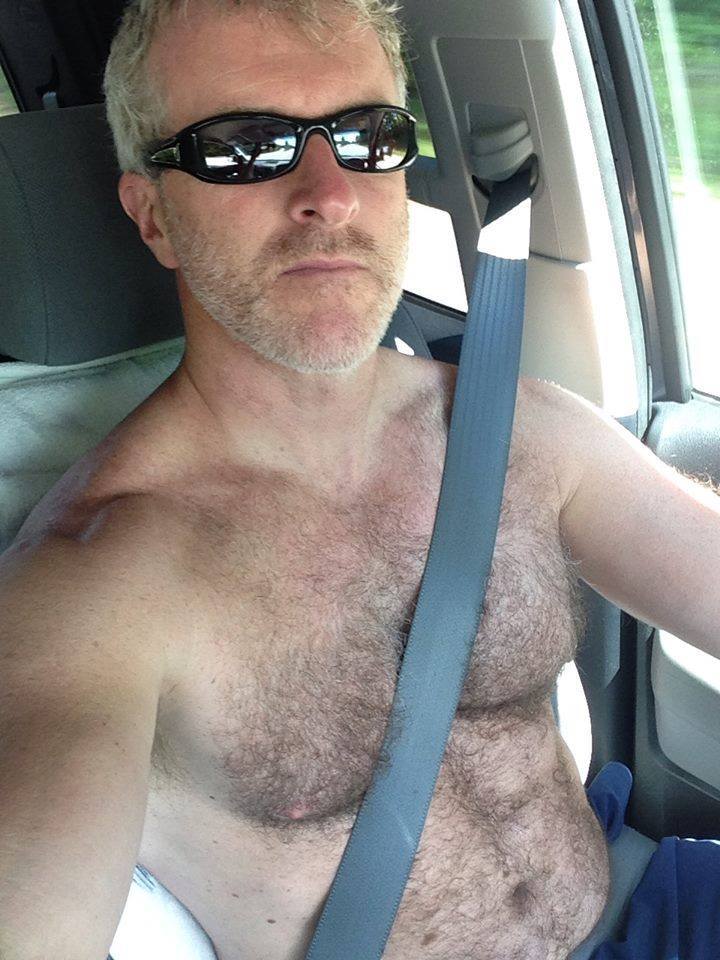 penisbetweenus:  Woof!
