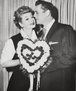 thatssooldfashions:  Lovely Lucy &amp; Desi! 