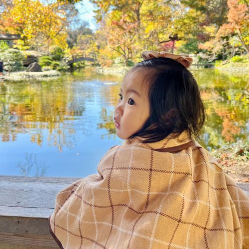 Little Olivia contemplating fall colors in @fortworthbotanicgarden looking adorable in her little @j