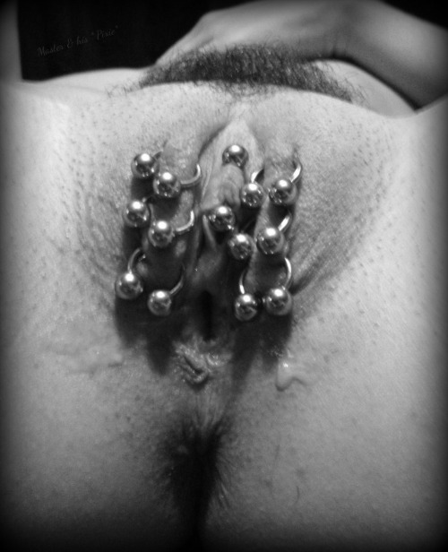 http://women-with-huge-labia-rings.tumblr.com/post/146554375315