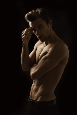 men-who-inspire-me:  Model : Lucas Garcez Photographer : Deon Jackson 