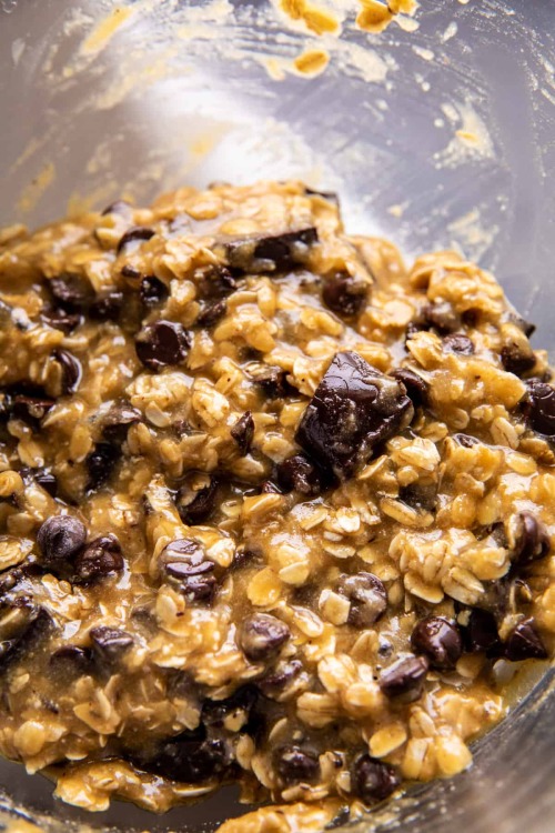 sweetoothgirl:    Salted Tahini Oatmeal Chocolate Chip Cookies