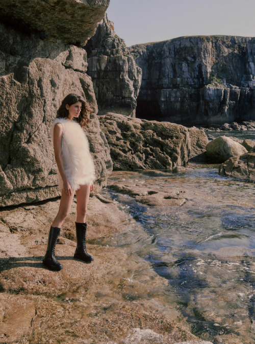 At the Turning of the Tides (Part II) Antonina Petkovic by Agata Popieszynska Harper&rsquo;s Bazaar 