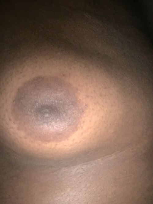 thickboyznmore:My nipples need sucking