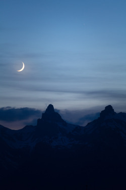 czechthecount:  Good night Alps! by czechthecount: