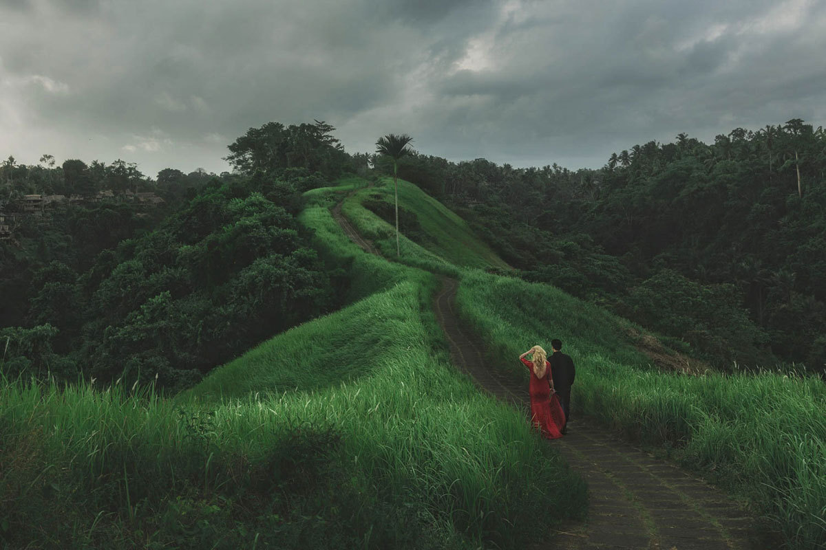 bobbycaputo:    23 Wedding Portraits in Unforgettable Landscapes Around the World
