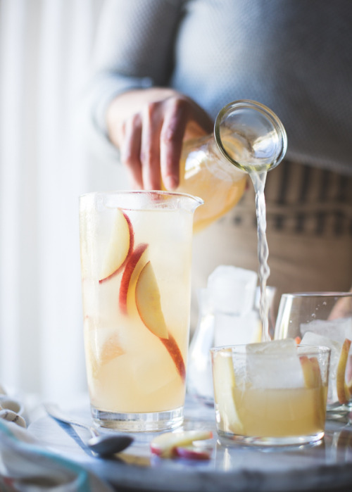 delta-breezes:  White Nectarine Prosecco porn pictures