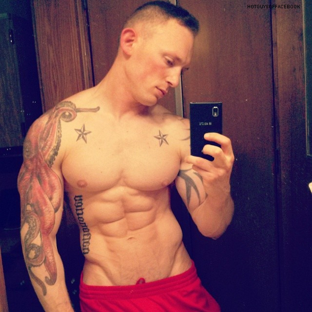 mystraightfriend:  Mystraightfriend.tumblr.com