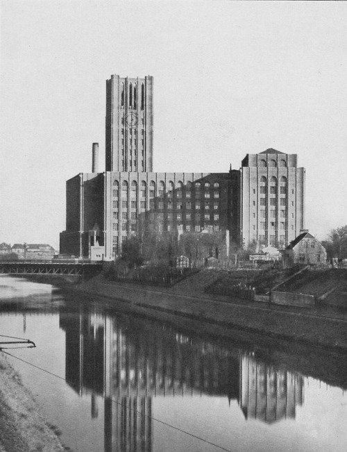 Printing House of the Ullstein Press. Berlin, Germany1926. Eugen Schmohl