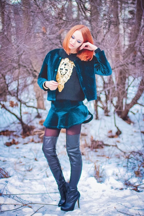 Fashion blogger Lidia Frolova from gvozdishe.com in Topshop over-the-knee boots Velvet suit - Choies