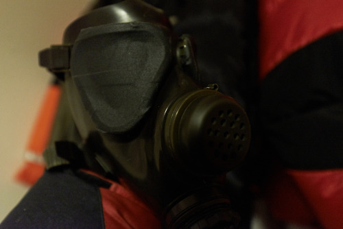 gospecialpaulblog:



A gasmask - you can use it for many nasty things. 