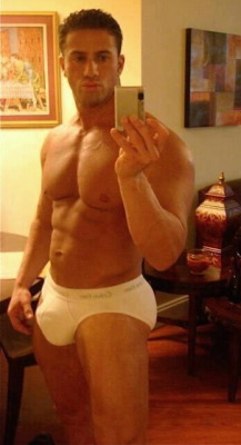 jacktwister:  YUMMY BEEFCAKE SELFIE. 