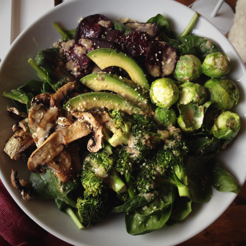 beautifulpicturesofhealthyfood:  Submitted by: veganbeba Spinach and roasted vegetables: brussel sprouts, mushrooms, beets and broccoli, topped with avocado, almond parmesan and a lemon-tahini dressing! 