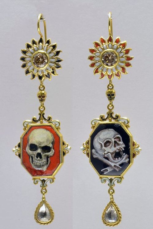 treasures-and-beauty - Memento mori earrings by Italian jeweler...