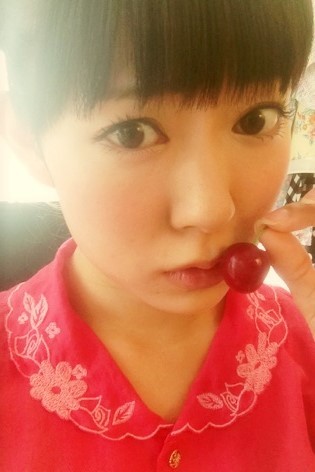 girls48:  Miyuki and all her cuteness… Oh, well..