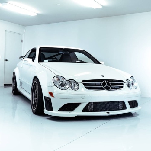 Mercedes-Benz CLK 63 AMG Black Series (Instagram @kevwerks)