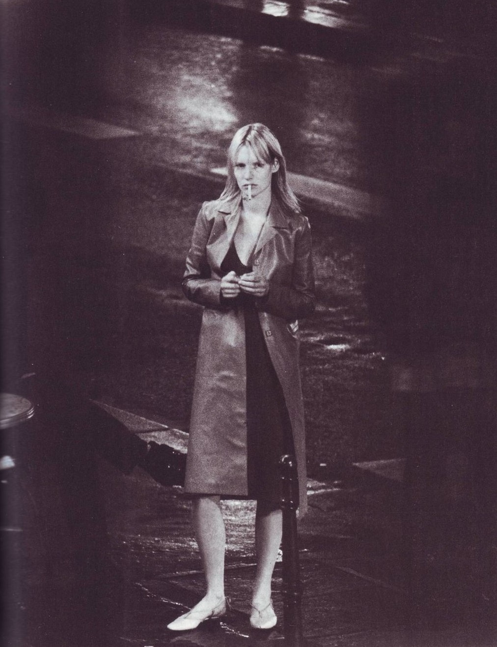 aleworldaddict:‘Brasserie la Rotonde’  Photographed by Paolo Roversi for Vogue