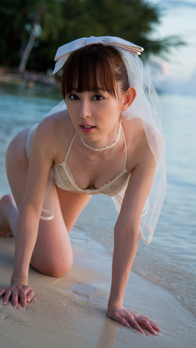 eastcentury:  Rina Akiyama,秋山莉奈