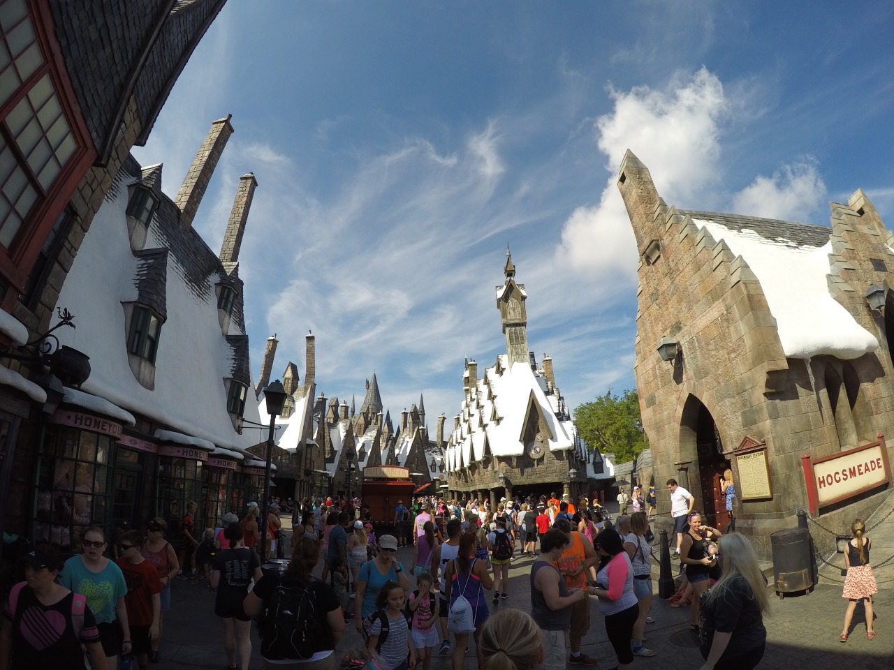 gameraboy:  I took a few photos of The Wizarding World of Harry Potter today 