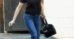 Just Pinned to Scarlett Johansson in Jeans:
