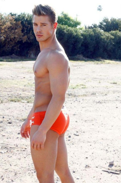 superheromen:  Golden Boy Like. Follow at: http://superheromen.tumblr.com @scottbalesATX