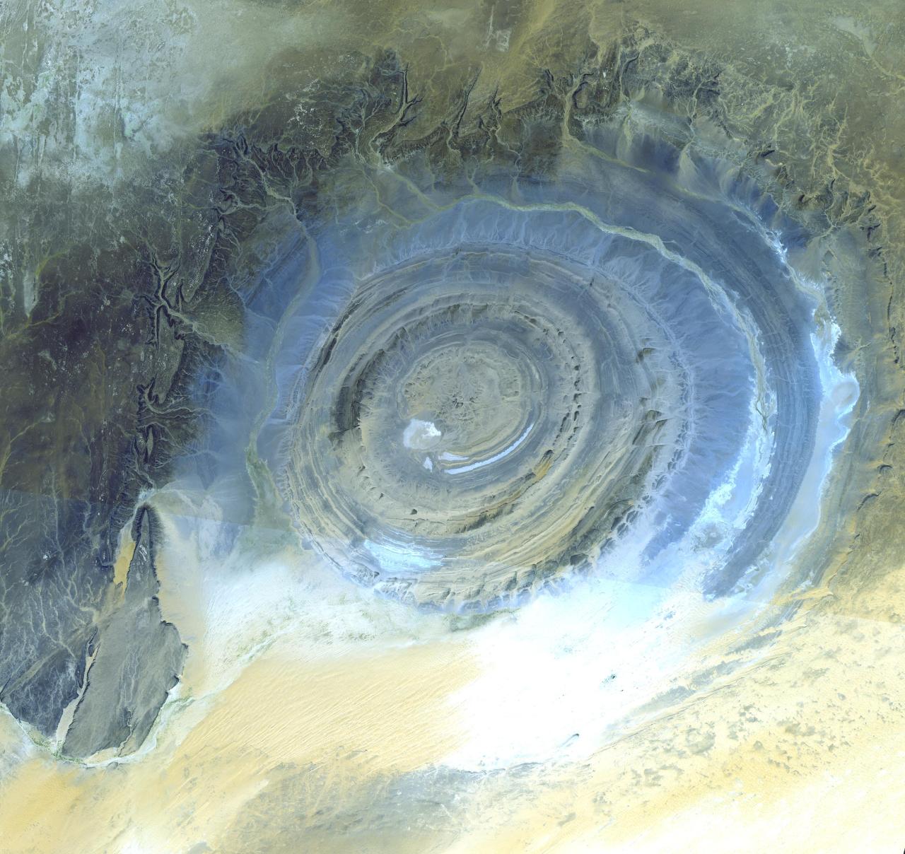 itscarororo:  npr:skunkbear:The Richat Structure or “The Eye of the Sahara” is