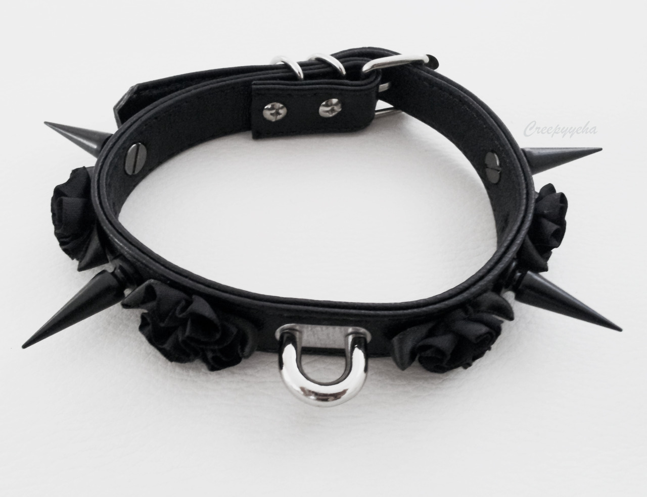 bombisbomb:  Black Floral Collar $50