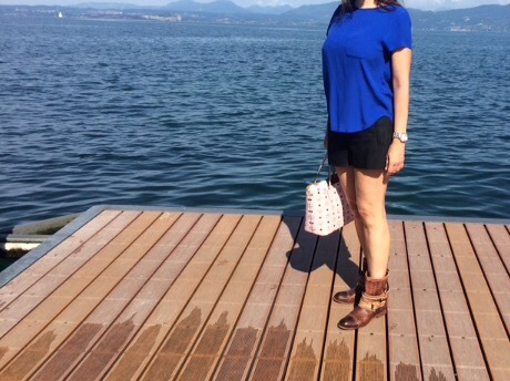 hot-soccermom:  Time for a boat 🚣🏾 trip with me? 💋😘💋😘💋🚣🏾👰💋