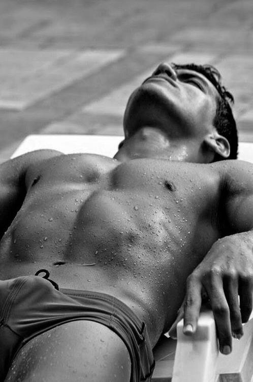 hotbloodedmen:  Hot enough for your screen?   Follow HotBloodedMen for more! http://hotbloodedmen.tumblr.com  DM me anything!