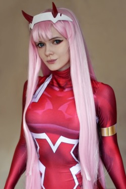 cosplay-galaxy:[cosplay] 002 from Darling in the Franxx done by evenink_cosplay xanfar321