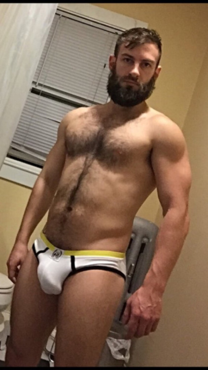 mindwipedjock:  movember over, but feeling the beard.