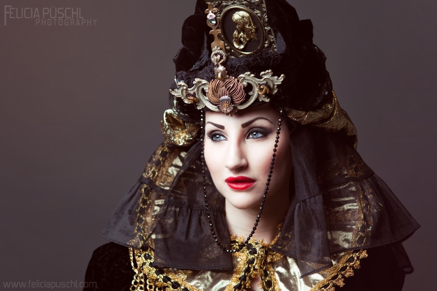 arsenicinshell:  Felicia Puschl
