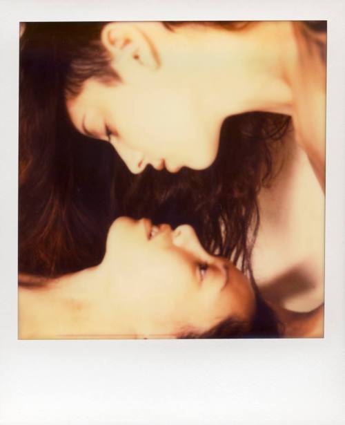 juneandree:  Kiss with camdamageBy lobbiaz