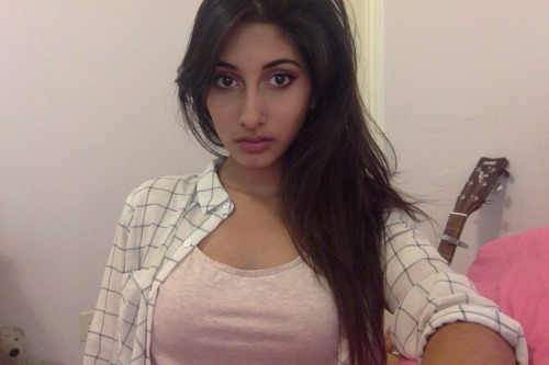 indianamateurs:  Beautiful!  Cute