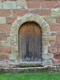 vwcampervan-aldridge:  Tiny door to crypt,