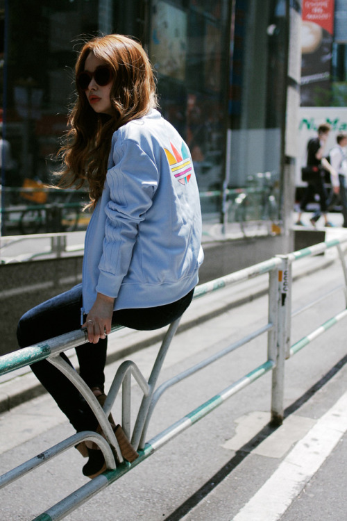 nock-nock-nock:  adidas Originals Track Top Fashion Snap