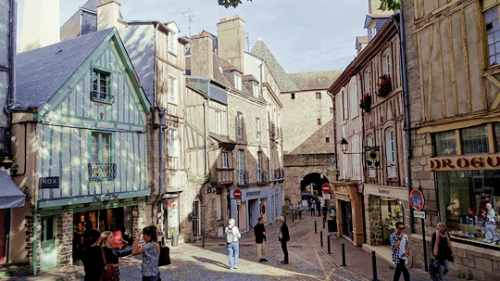 harritudur:The city of Vannes, Brittany, France The city was founded In 56 BC by the Romans under th