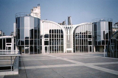 Forum Les Halles, 1st Arrondisement, Paris, 1985.After the old food market halls of Les Halles were 